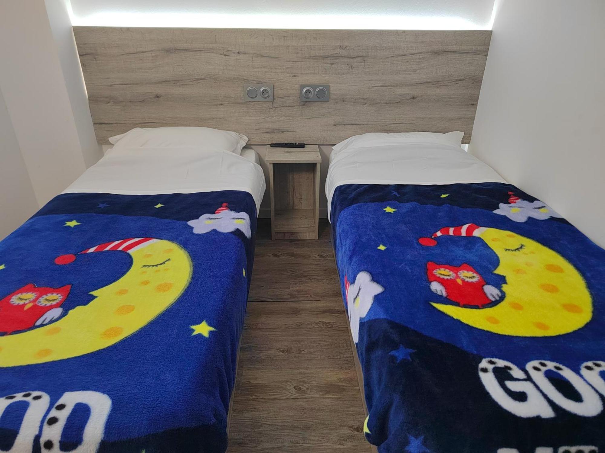 Alpha Hotel Bouafle Eksteriør billede